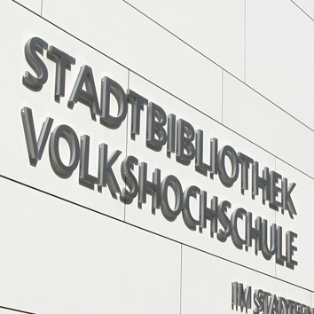 Stadtbibliothek Volkshochschule