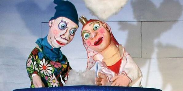 Bild: Szene aus "DIE GESCHICHTE VOM FUCHS, DER DEN VERSTAND VERLOR"