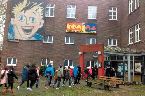 KOM'MA Theater