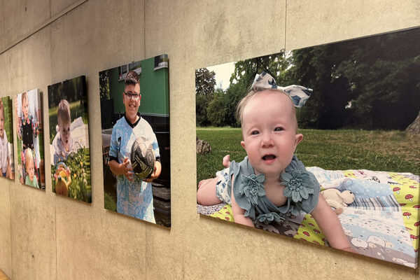 Bilder Ausstellung_Mit anderen Augen sehen. Der bunte Kreis