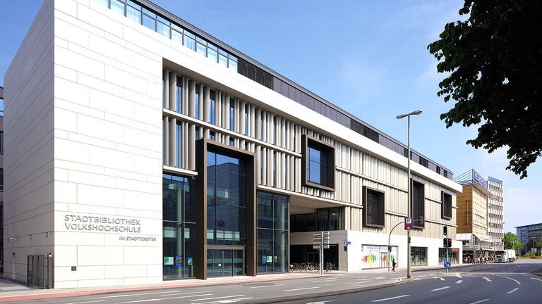 Stadtfenster bei Tag