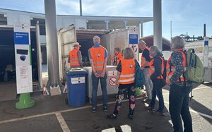 Arbeitsgruppe beim Recylinghof Hochfeld