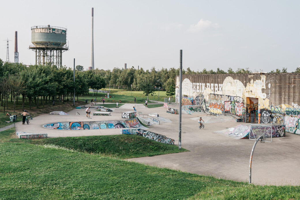 Blick auf die Skateranlage im RHEIN-PARK