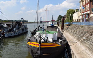 Duisburg Ruhrort, historical museum ships