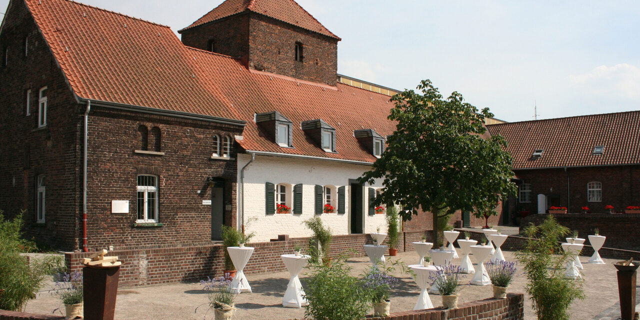 Steinhof Duisburg, outside view