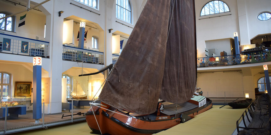 Museum der Deutschen Binnenschifffahrt Duisburg, historical ship