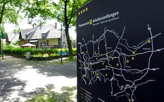 Informatiebord op het landgoed Rheinpreußen