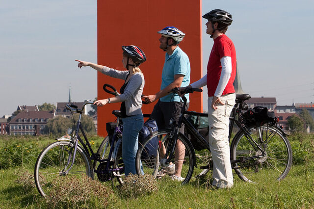 Mensen op de fietstocht door de Rheinorange
