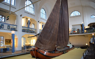 Museum der Deutschen Binnenschifffahrt Duisburg, historisch schip