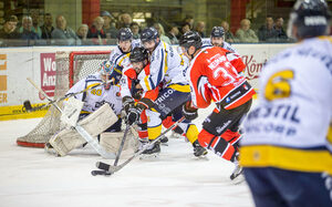 Spieler beim Torangriff