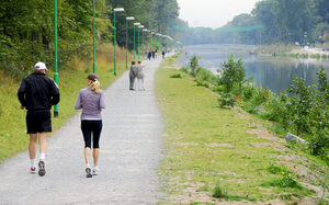 Jogger am Parallelkanal