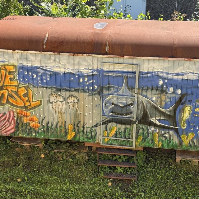Container