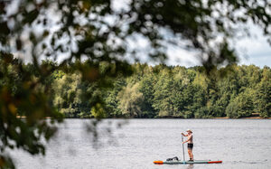 SUP-Boarder an der Sechs-Seen-Platte